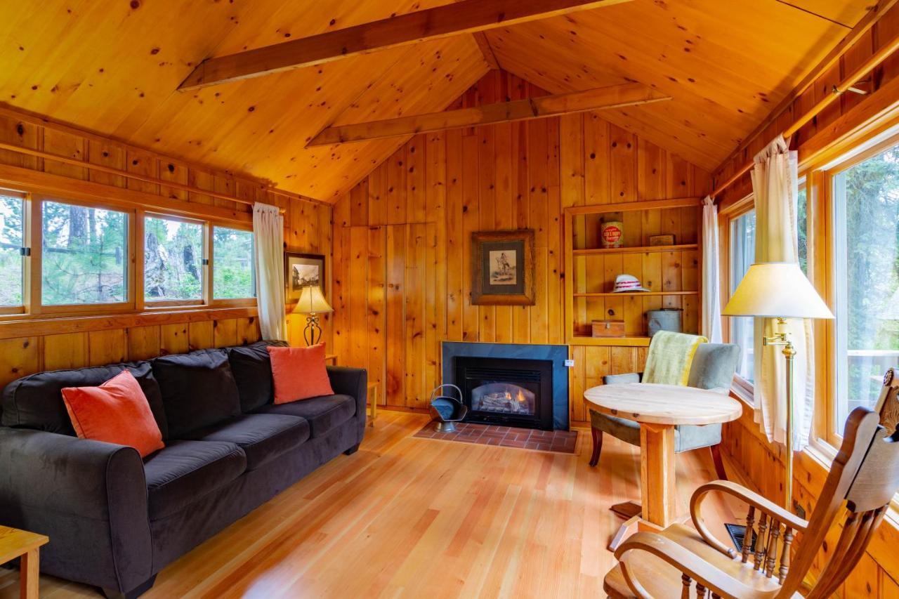 Lake Creek Lodge Camp Sherman Exterior foto